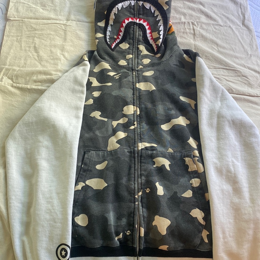 A Bathing Ape Bape Camo white sleeve jacket. Glow in the dark spots